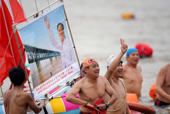 Net zoals Mao in de Yangtze zwemmen